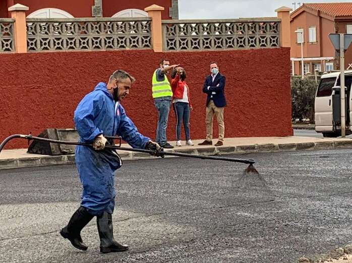 Obras de reasfaltado de Hoya Pozuelo/TA.